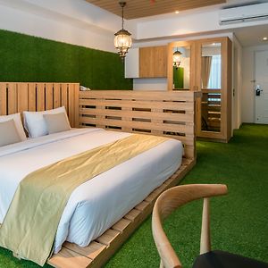 Deluxe Zimmer mit Kingsize-Bett